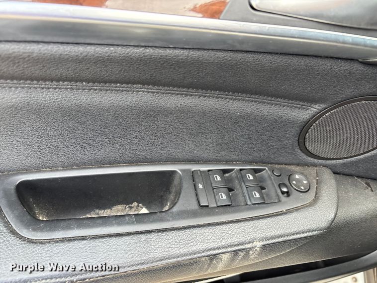 image for item DW8670 2011 BMW X5 SUV