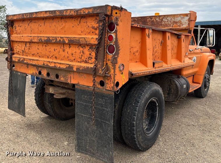 image for item DX8031 1977 Ford F700 dump truck