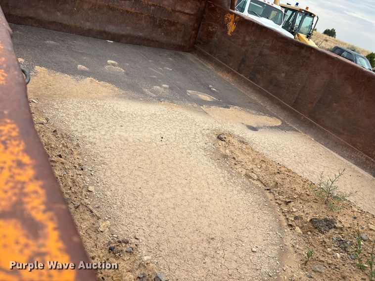 image for item DX8031 1977 Ford F700 dump truck