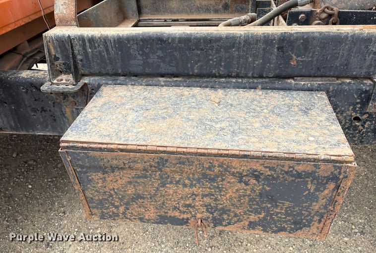 image for item DX8031 1977 Ford F700 dump truck