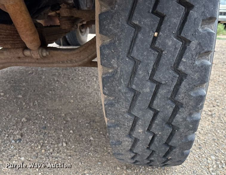 image for item DX8031 1977 Ford F700 dump truck