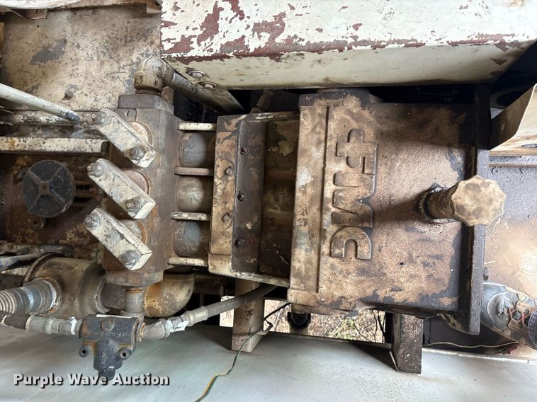 image for item DX8032 1980 International 1724 sewer jetter truck