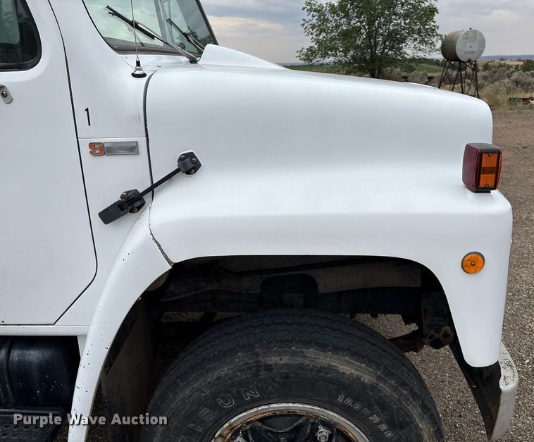 image for item DX8032 1980 International 1724 sewer jetter truck