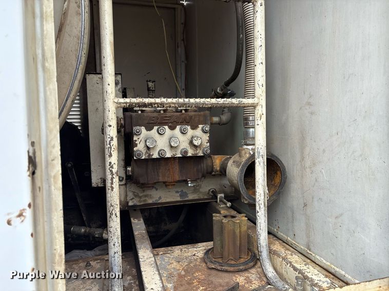 image for item DX8032 1980 International 1724 sewer jetter truck