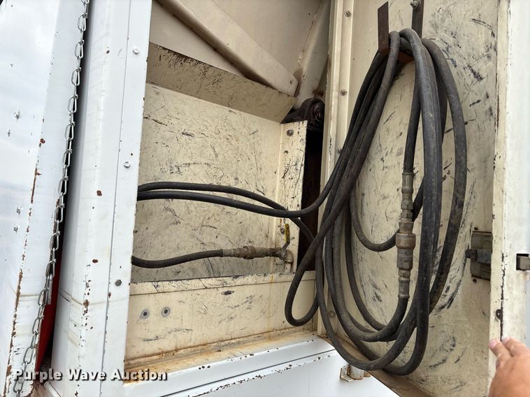 image for item DX8032 1980 International 1724 sewer jetter truck