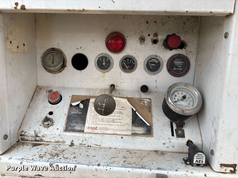 image for item DX8032 1980 International 1724 sewer jetter truck