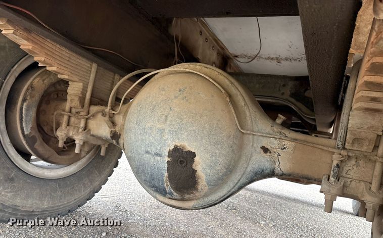 image for item DX8032 1980 International 1724 sewer jetter truck