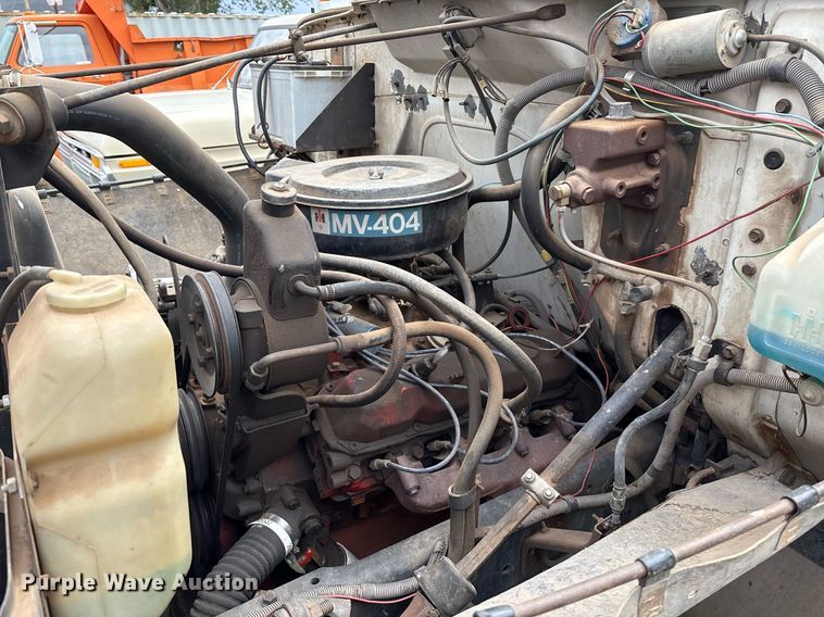 image for item DX8032 1980 International 1724 sewer jetter truck