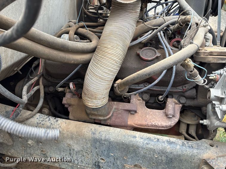 image for item DX8032 1980 International 1724 sewer jetter truck