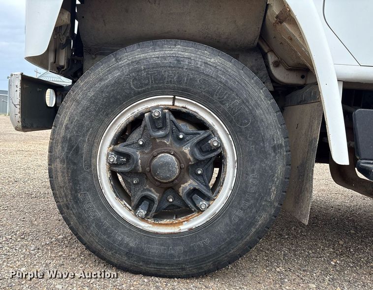 image for item DX8032 1980 International 1724 sewer jetter truck