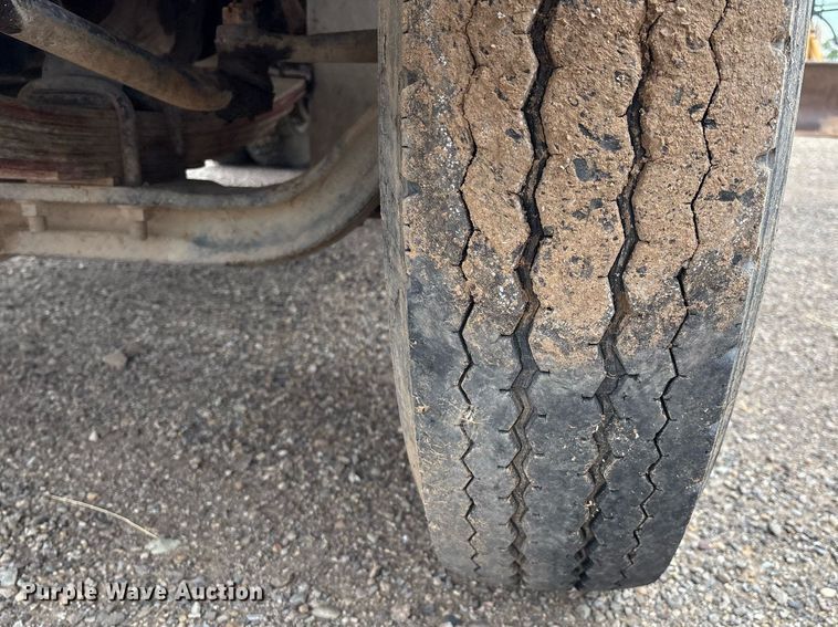 image for item DX8032 1980 International 1724 sewer jetter truck