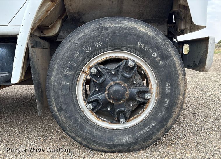 image for item DX8032 1980 International 1724 sewer jetter truck