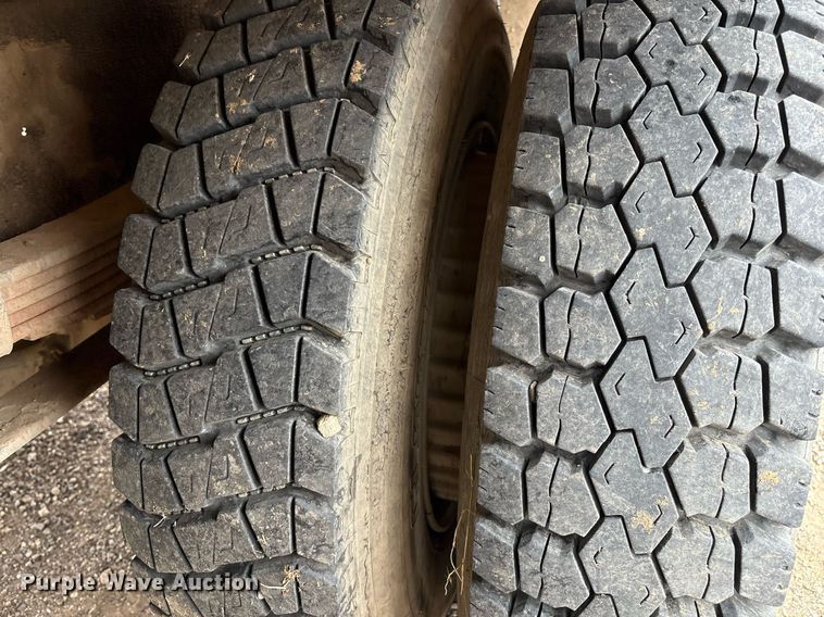 image for item DX8032 1980 International 1724 sewer jetter truck