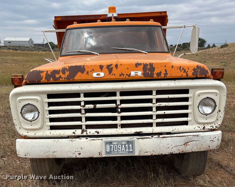 image for item DX8037 1977 Ford F700 dump truck