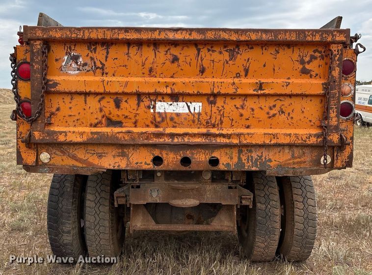 image for item DX8037 1977 Ford F700 dump truck