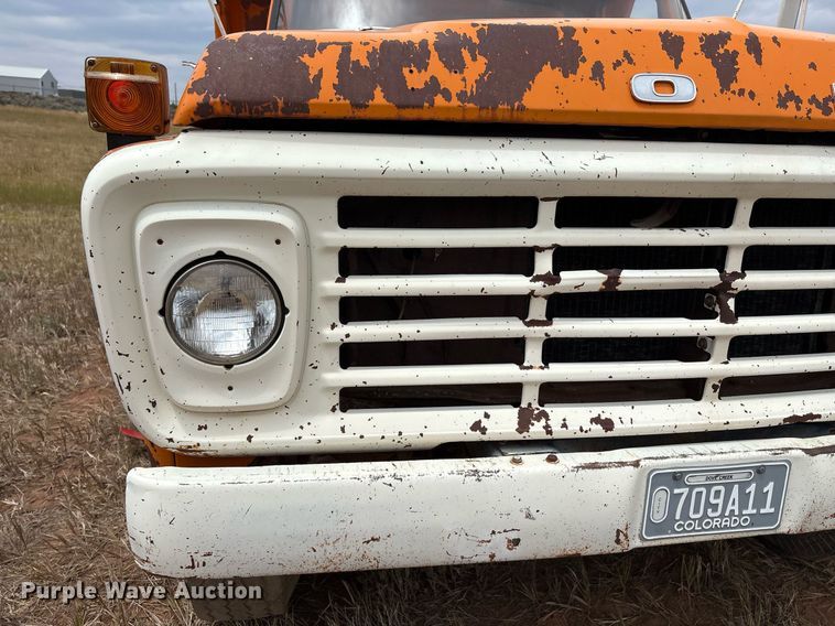 image for item DX8037 1977 Ford F700 dump truck