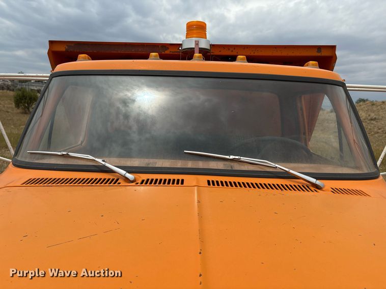 image for item DX8037 1977 Ford F700 dump truck