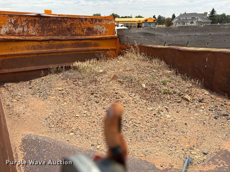 image for item DX8037 1977 Ford F700 dump truck