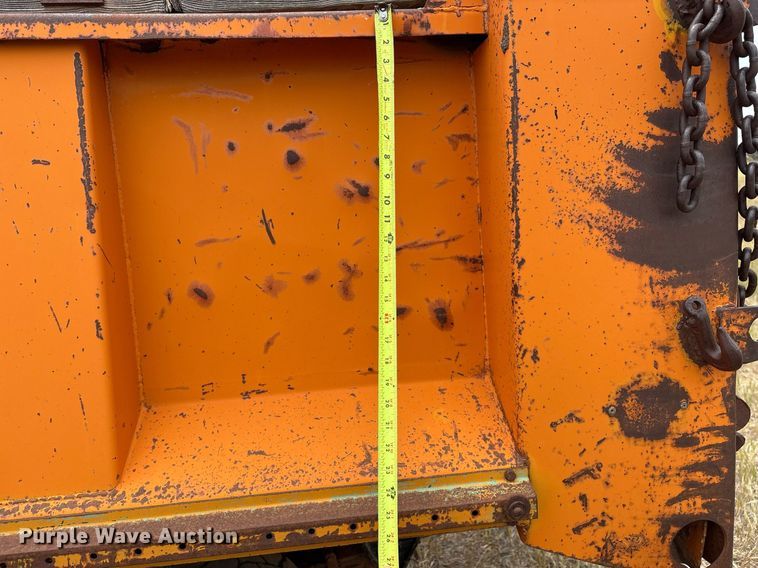 image for item DX8037 1977 Ford F700 dump truck