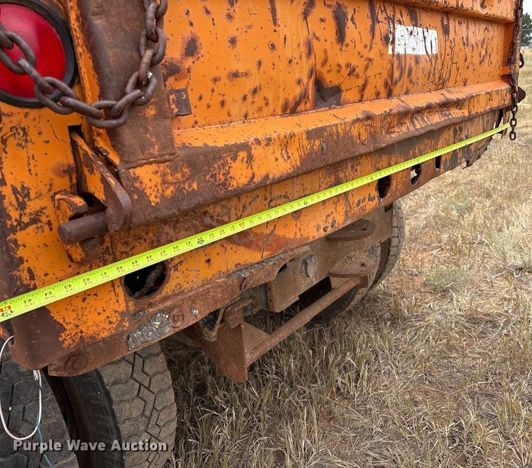 image for item DX8037 1977 Ford F700 dump truck