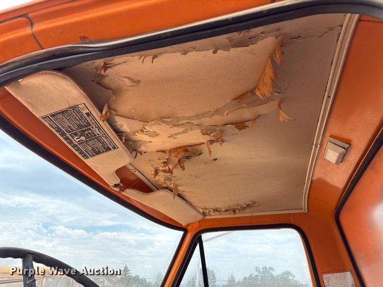 image for item DX8037 1977 Ford F700 dump truck