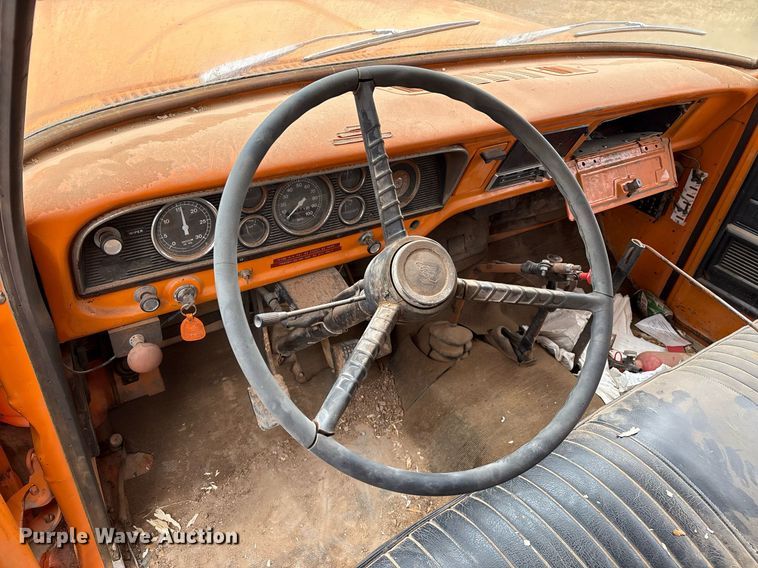 image for item DX8037 1977 Ford F700 dump truck