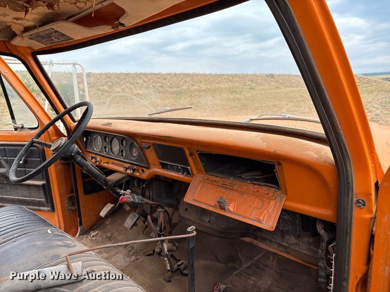 image for item DX8037 1977 Ford F700 dump truck