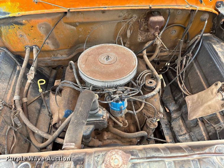 image for item DX8037 1977 Ford F700 dump truck