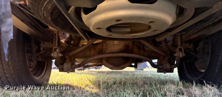 image for item DY0933 2004 Dodge Sprinter 3500 van