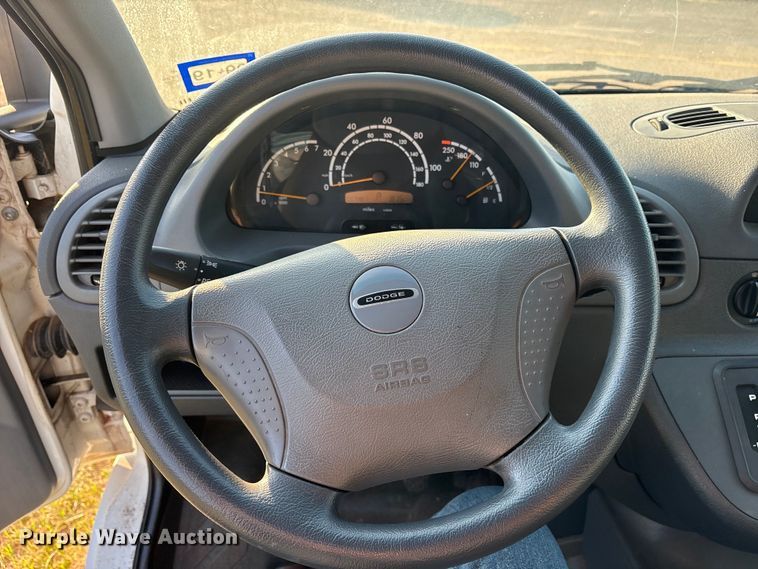 image for item DY0933 2004 Dodge Sprinter 3500 van