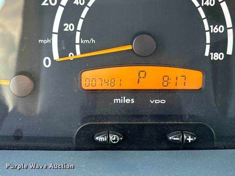 image for item DY0933 2004 Dodge Sprinter 3500 van