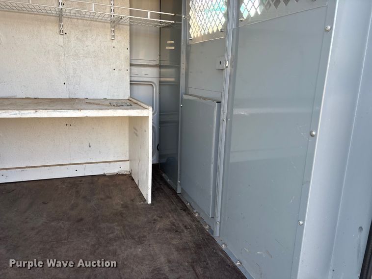 image for item DY0933 2004 Dodge Sprinter 3500 van