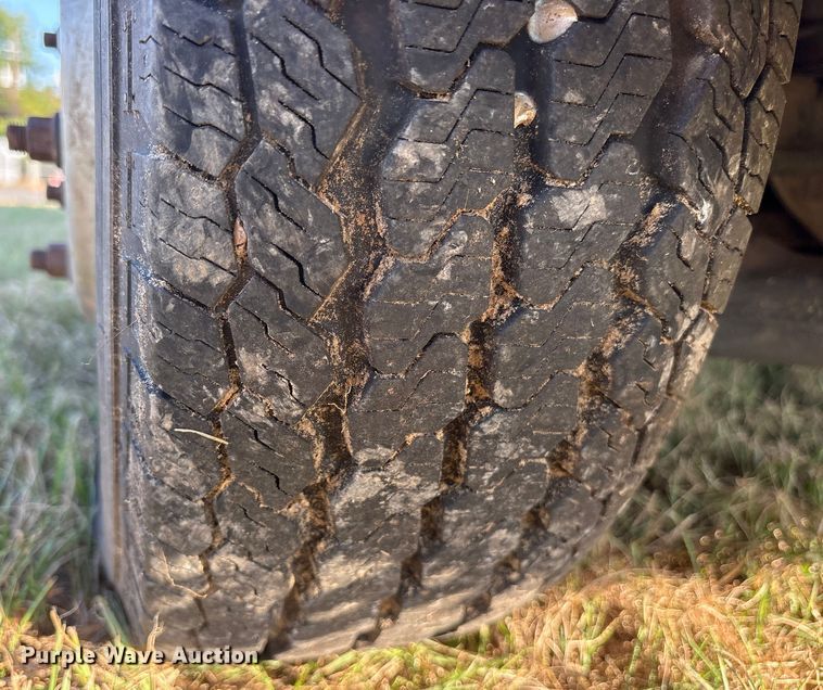 image for item DY0933 2004 Dodge Sprinter 3500 van