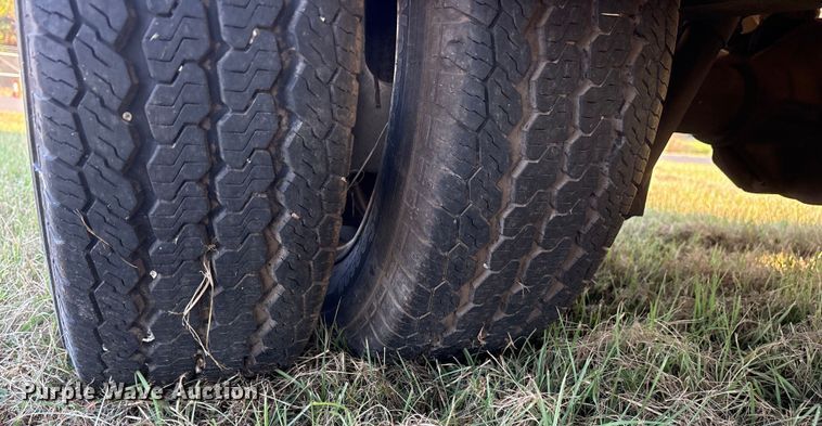 image for item DY0933 2004 Dodge Sprinter 3500 van