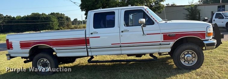 image for item DY0934 1997 Ford F350 Crew Cab pickup truck