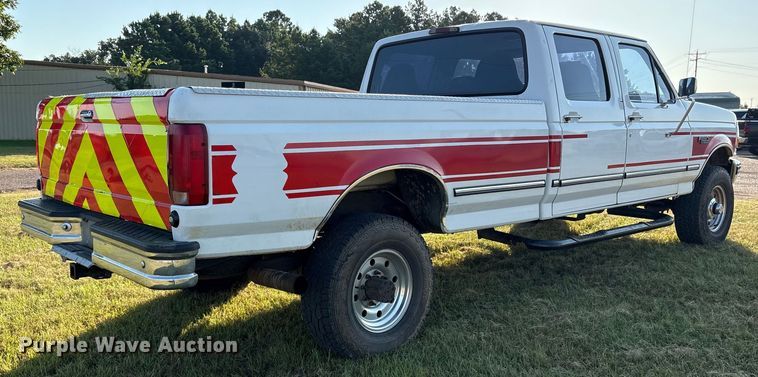 image for item DY0934 1997 Ford F350 Crew Cab pickup truck