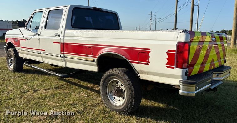 image for item DY0934 1997 Ford F350 Crew Cab pickup truck