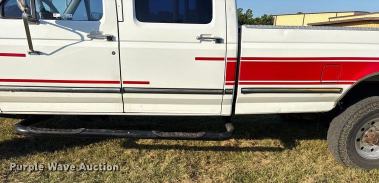 image for item DY0934 1997 Ford F350 Crew Cab pickup truck