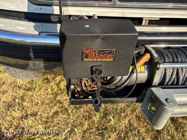 image for item DY0934 1997 Ford F350 Crew Cab pickup truck