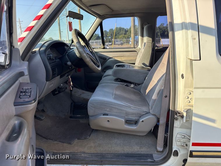 image for item DY0934 1997 Ford F350 Crew Cab pickup truck