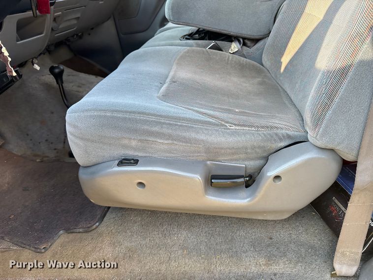 image for item DY0934 1997 Ford F350 Crew Cab pickup truck