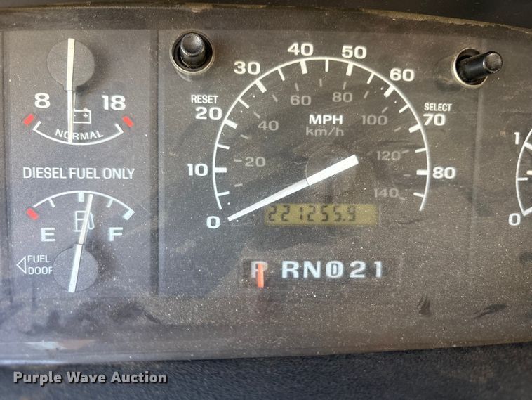 image for item DY0934 1997 Ford F350 Crew Cab pickup truck