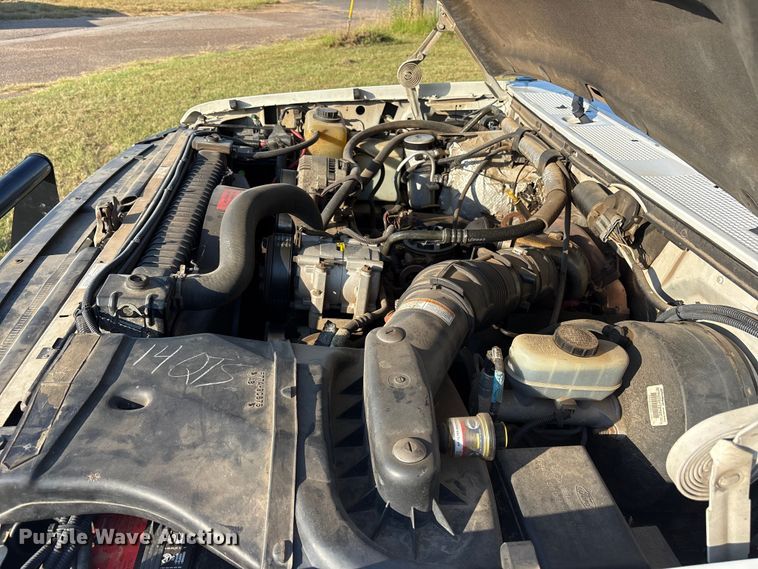 image for item DY0934 1997 Ford F350 Crew Cab pickup truck