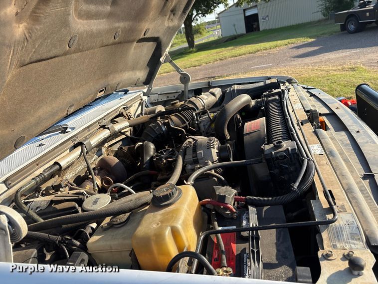 image for item DY0934 1997 Ford F350 Crew Cab pickup truck