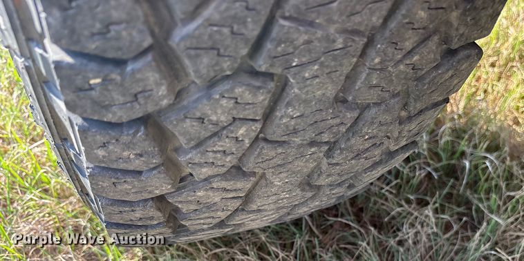 image for item DY0934 1997 Ford F350 Crew Cab pickup truck