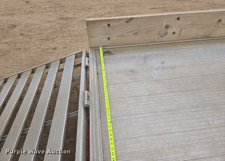 image for item DY1086 2014 DCT Silverline utility trailer