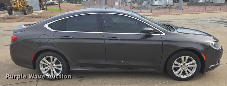 image for item DY1087 2015 Chrysler 200 