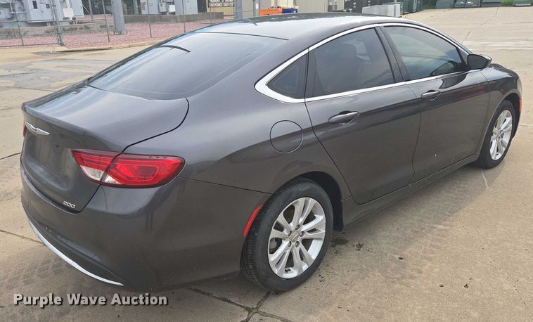 image for item DY1087 2015 Chrysler 200 