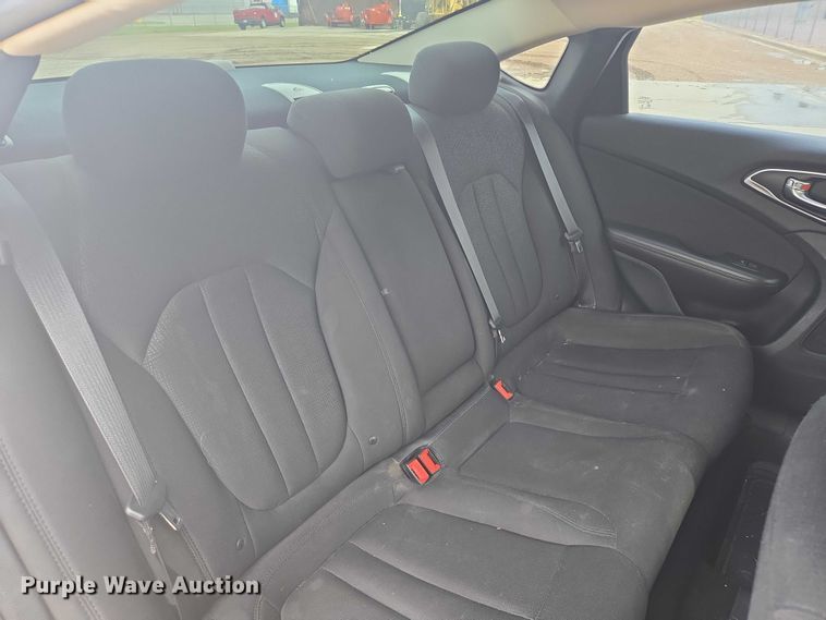 image for item DY1087 2015 Chrysler 200 