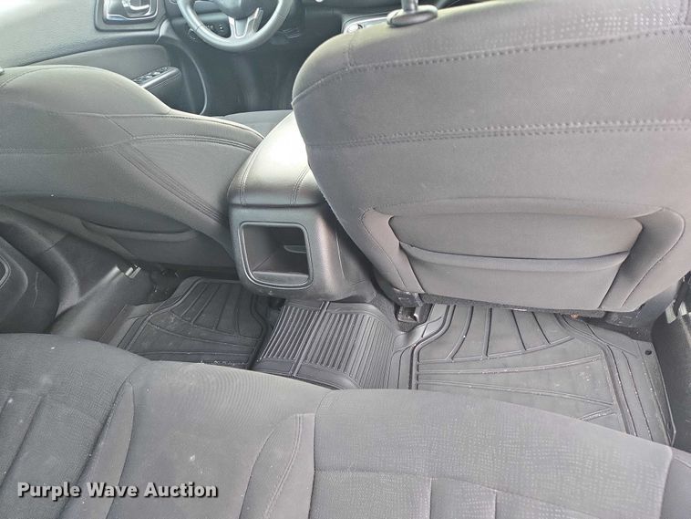 image for item DY1087 2015 Chrysler 200 